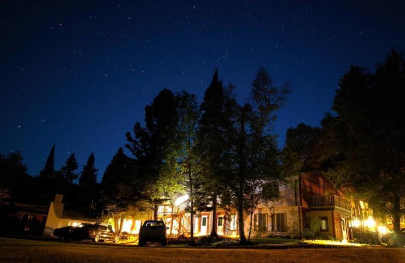 Thomsonite Inn On Lake Superior グランド・マレー エクステリア 写真