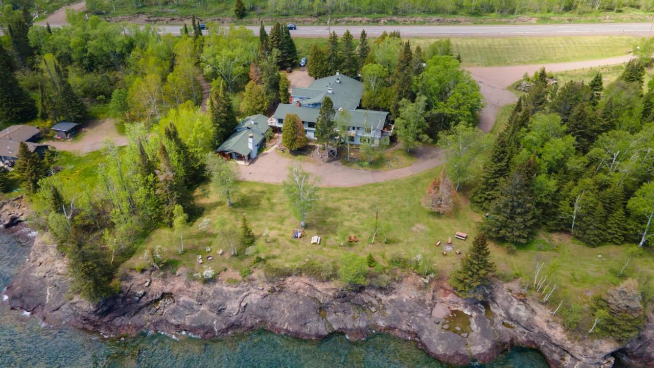 Thomsonite Inn On Lake Superior グランド・マレー エクステリア 写真