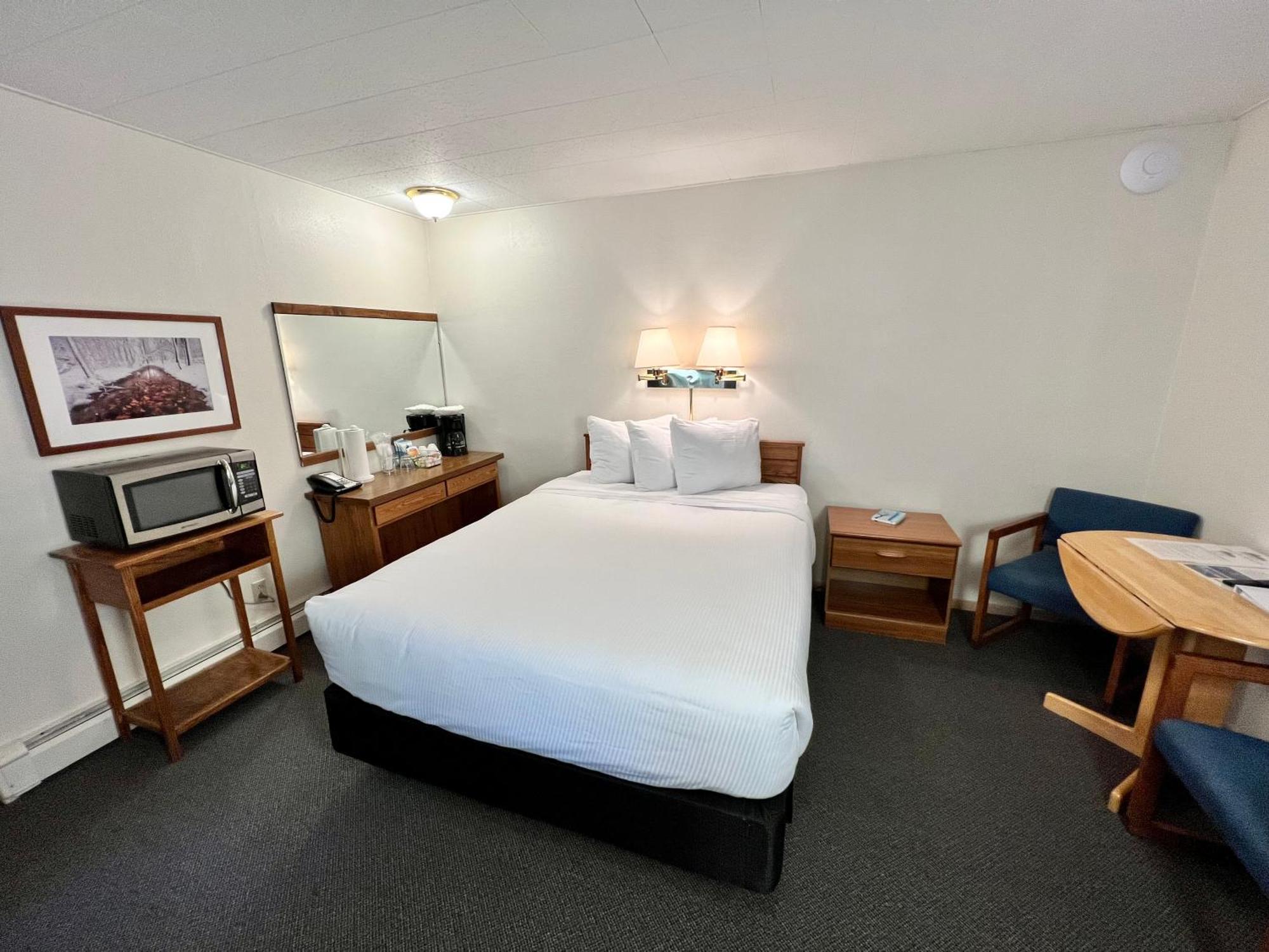 Thomsonite Inn On Lake Superior グランド・マレー 部屋 写真