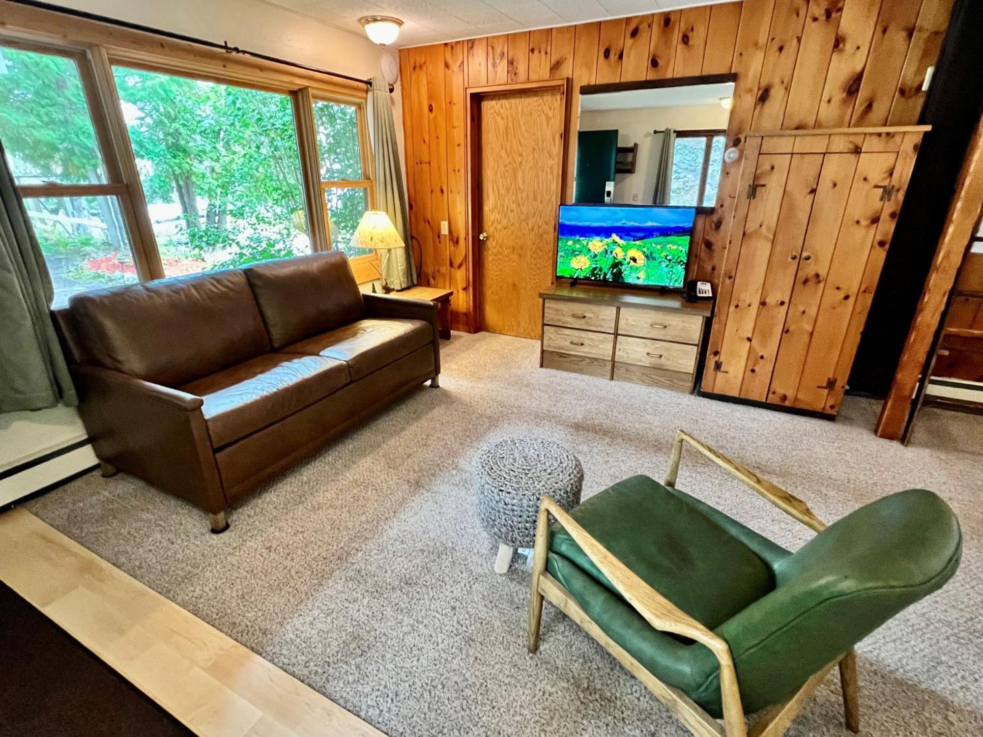 Thomsonite Inn On Lake Superior グランド・マレー 部屋 写真