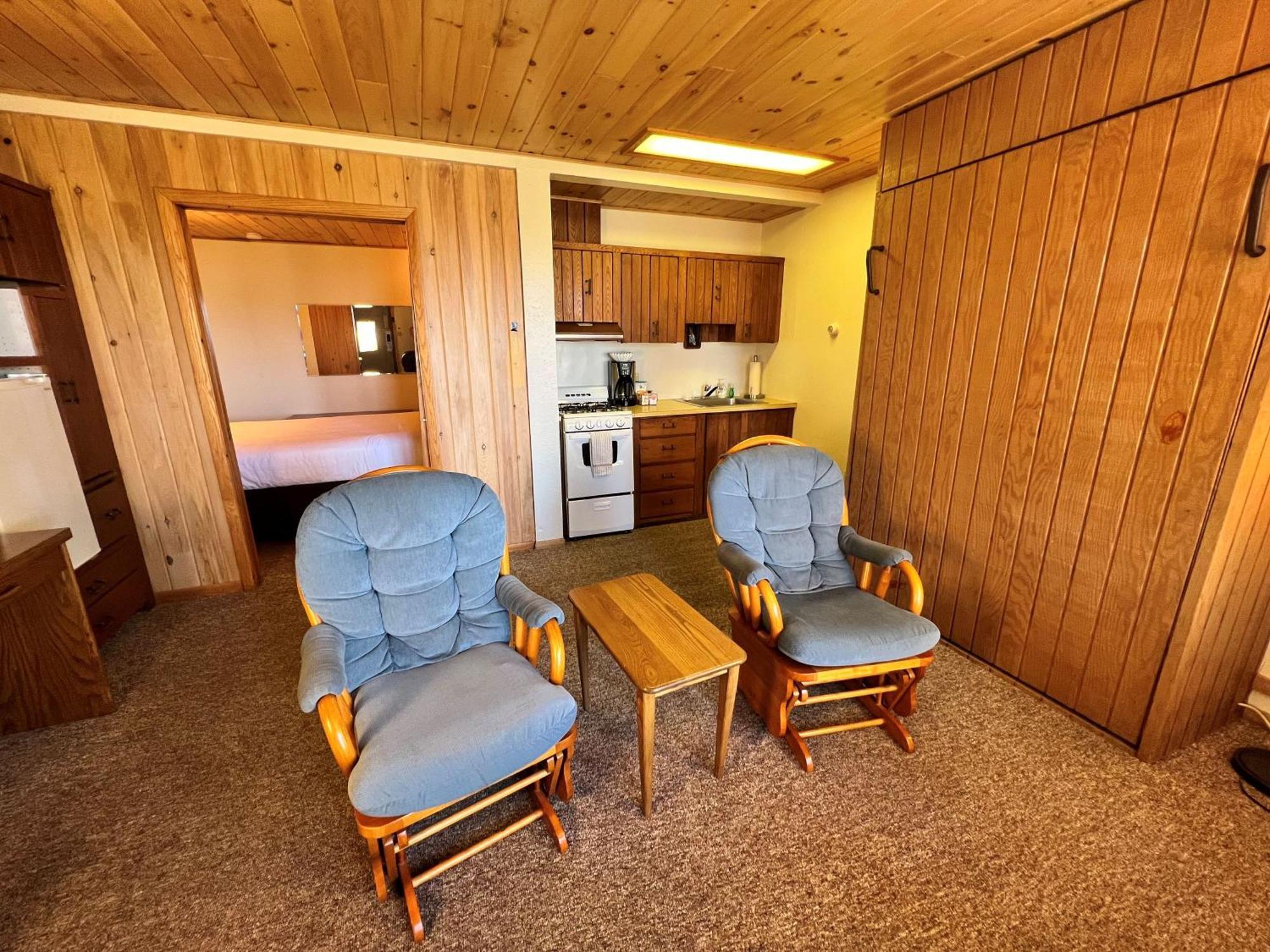 Thomsonite Inn On Lake Superior グランド・マレー エクステリア 写真