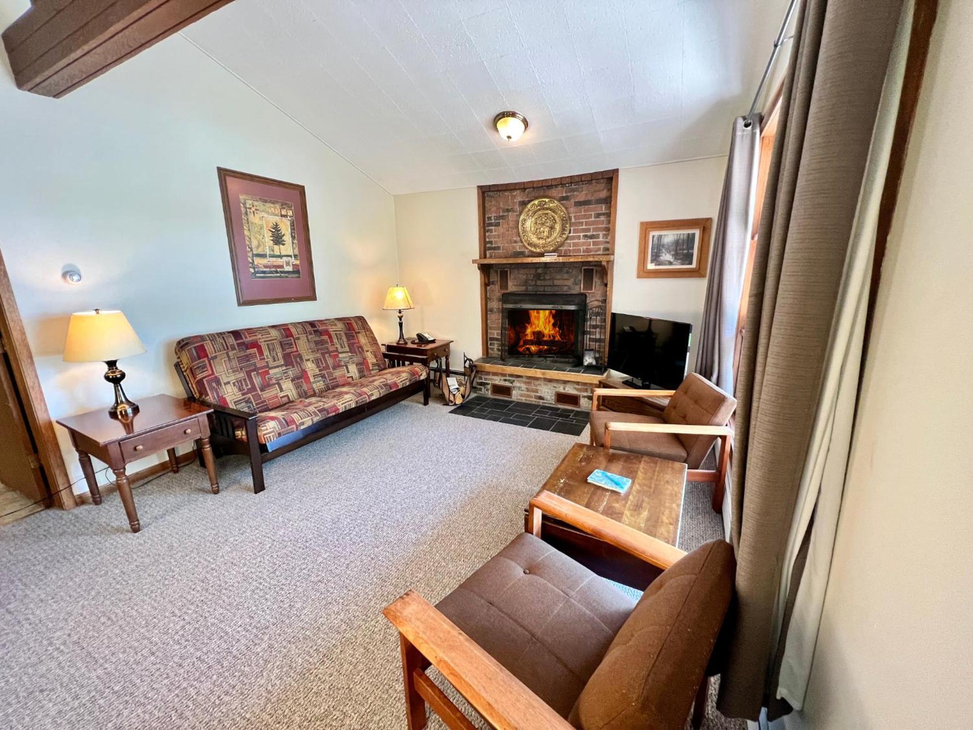 Thomsonite Inn On Lake Superior グランド・マレー エクステリア 写真